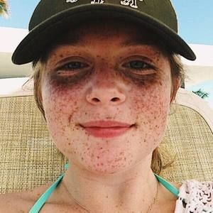 Meet your Posher, Lily